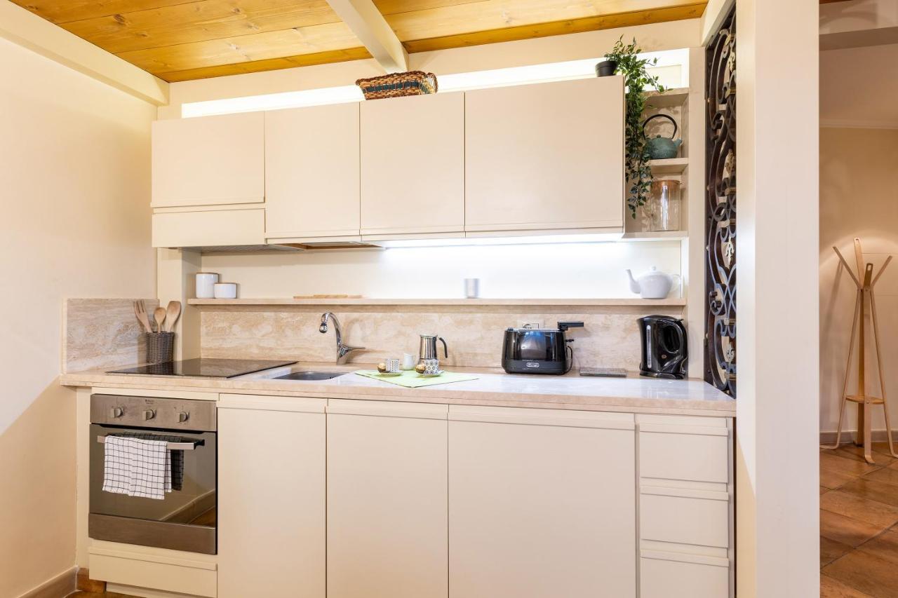 Rome As You Feel - Charming Loft Campitelli In Navona Exterior photo